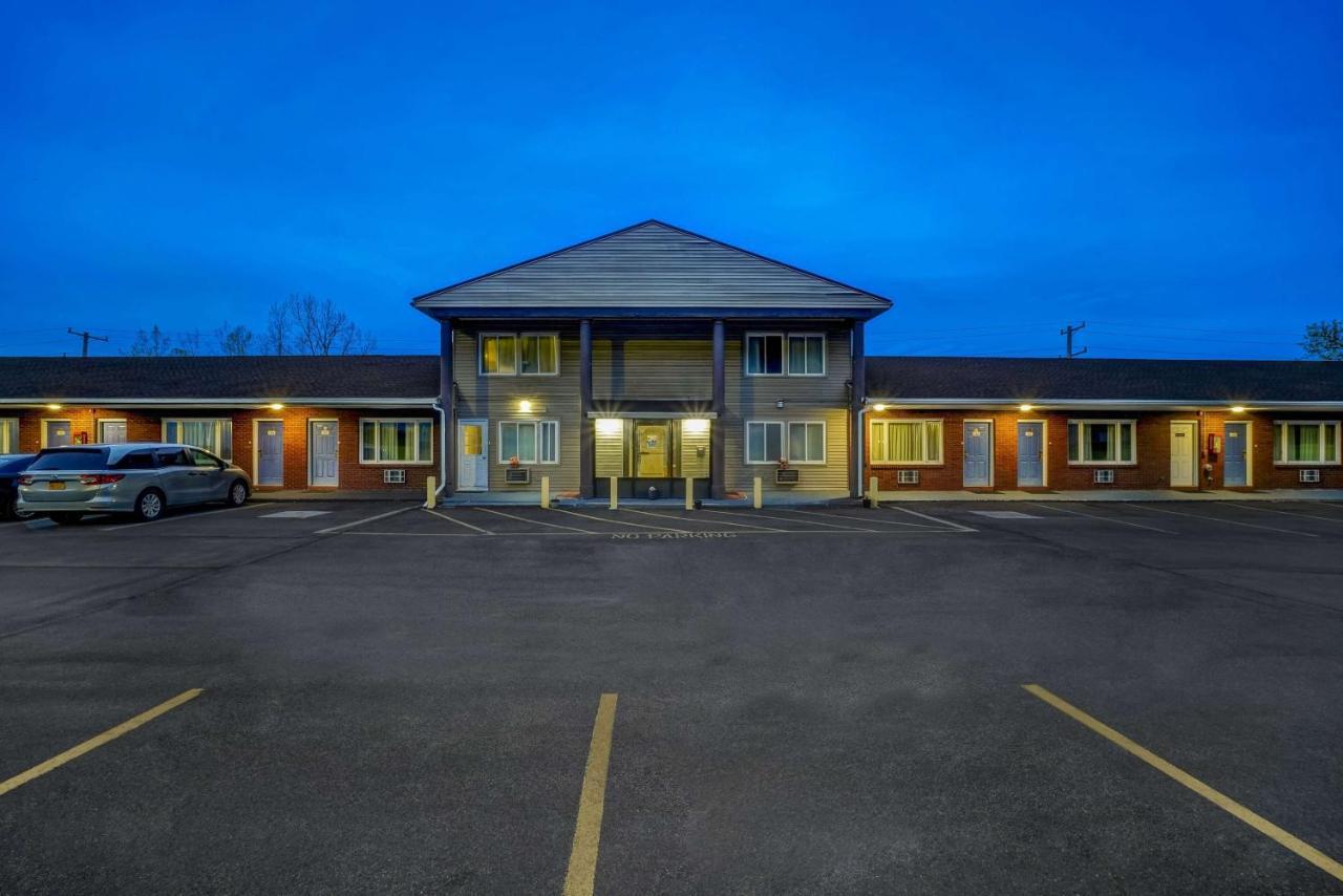 Motel 6-Ilion, Ny Ngoại thất bức ảnh